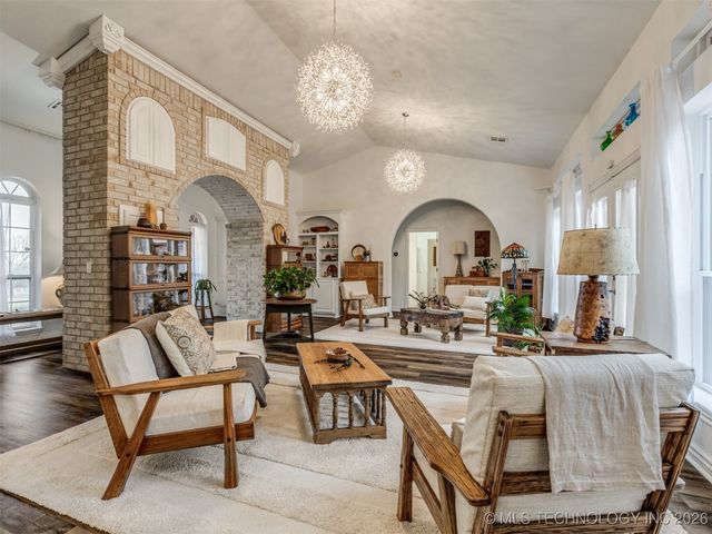 32825 E 740 Road, Wagoner, OK 74467