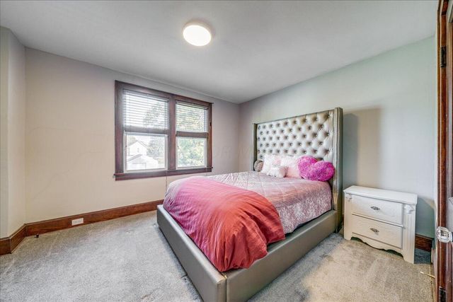 464 E Hinman Avenue, Columbus, OH 43207