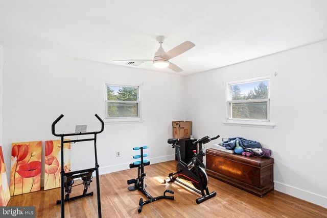 2300 S FILBERT ST, Allentown, PA 18103