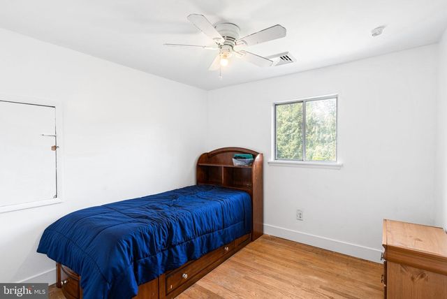 2300 S FILBERT ST, Allentown, PA 18103