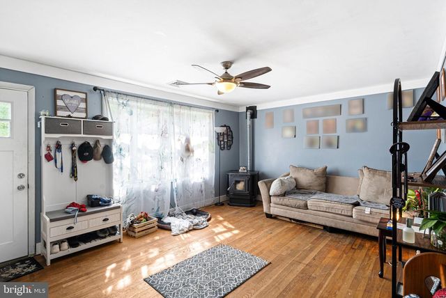 2300 S FILBERT ST, Allentown, PA 18103