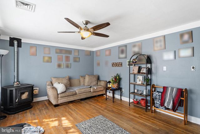2300 S FILBERT ST, Allentown, PA 18103