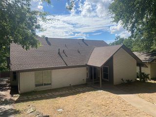 2021 Wildwood Drive, Grand Prairie, TX 75050