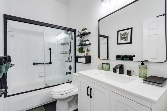 8910 Brittany Lakes Dr, Boynton Beach, FL 33472