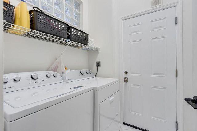 8910 Brittany Lakes Dr, Boynton Beach, FL 33472