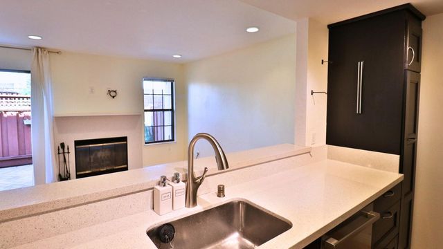 322 W Sunnyoaks Avenue, Campbell, CA 95008