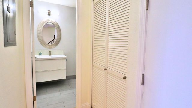 322 W Sunnyoaks Avenue, Campbell, CA 95008