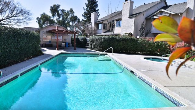 322 W Sunnyoaks Avenue, Campbell, CA 95008