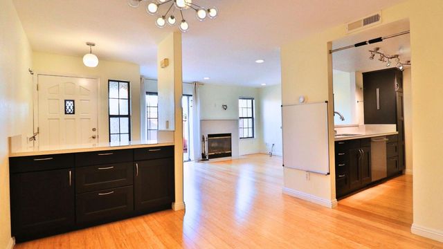 322 W Sunnyoaks Avenue, Campbell, CA 95008