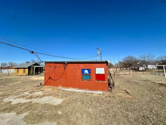 313 W CLEVELAND, Electra, TX 76360