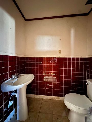 313 W CLEVELAND, Electra, TX 76360