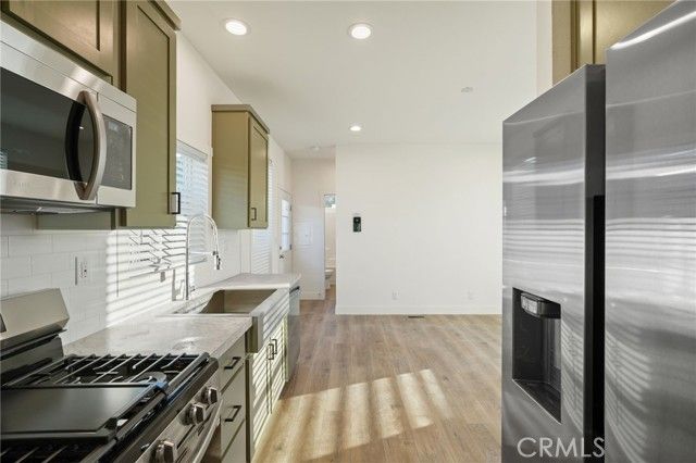 732 E Route 66 7, Glendora, CA 91740