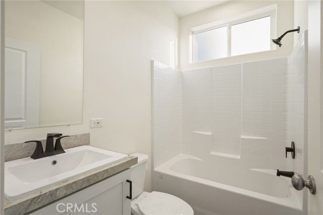 732 E Route 66 7, Glendora, CA 91740