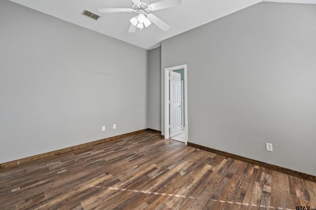 411 Amanda Ct, Whitehouse, TX 75791