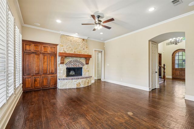 2800 Seven Shields Lane, Lewisville, TX 75056