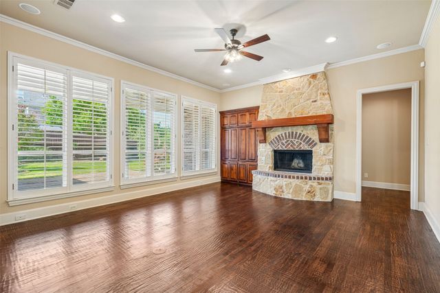 2800 Seven Shields Lane, Lewisville, TX 75056