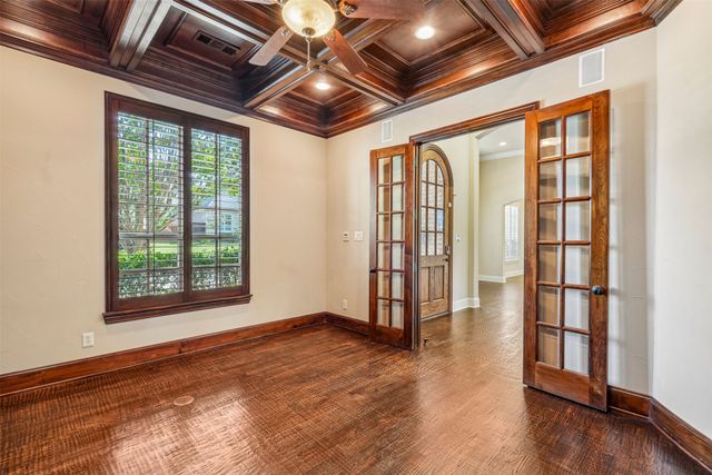2800 Seven Shields Lane, Lewisville, TX 75056