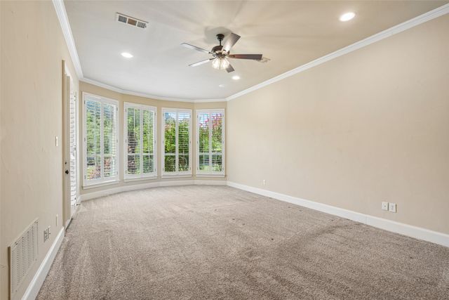 2800 Seven Shields Lane, Lewisville, TX 75056