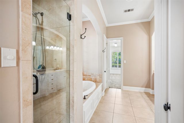 2800 Seven Shields Lane, Lewisville, TX 75056