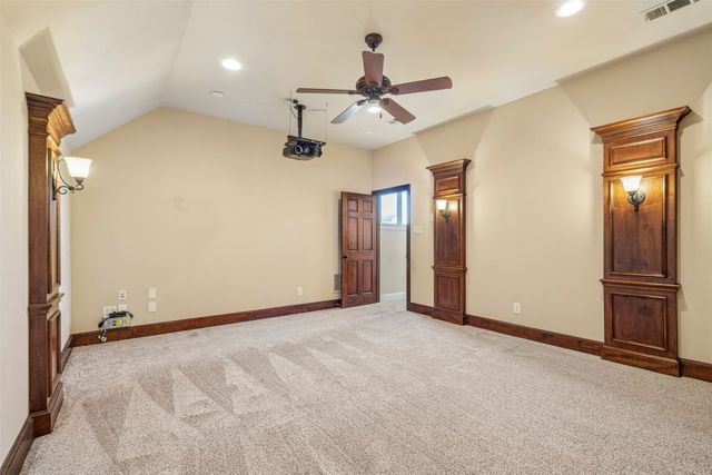 2800 Seven Shields Lane, Lewisville, TX 75056