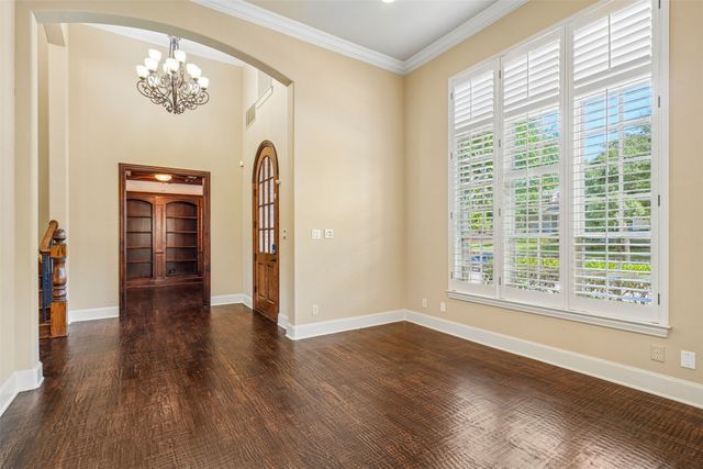 2800 Seven Shields Lane, Lewisville, TX 75056