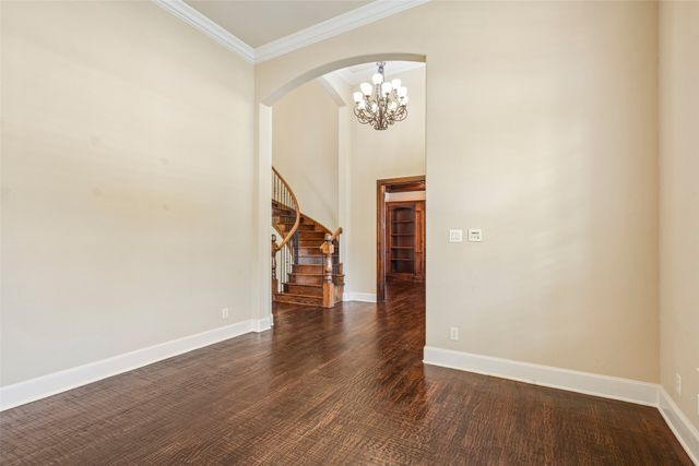 2800 Seven Shields Lane, Lewisville, TX 75056