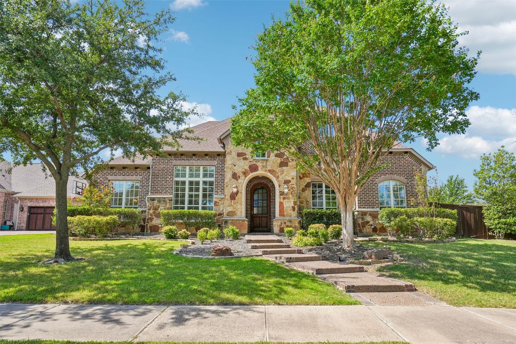 2800 Seven Shields Lane, Lewisville, TX 75056