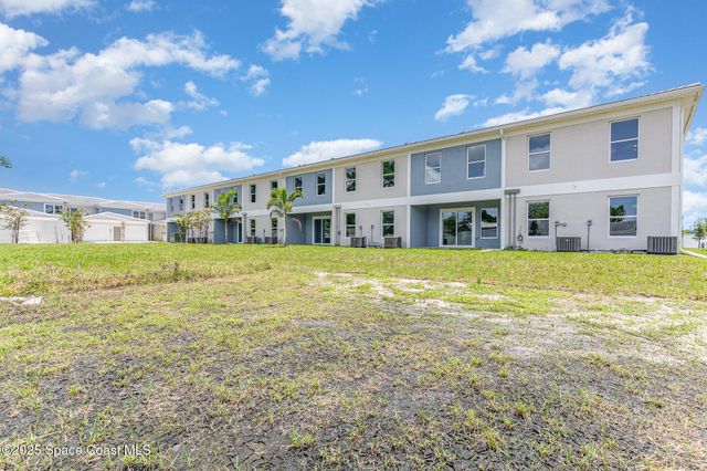 1635 Par Street NE 2203, Palm Bay, FL 32905