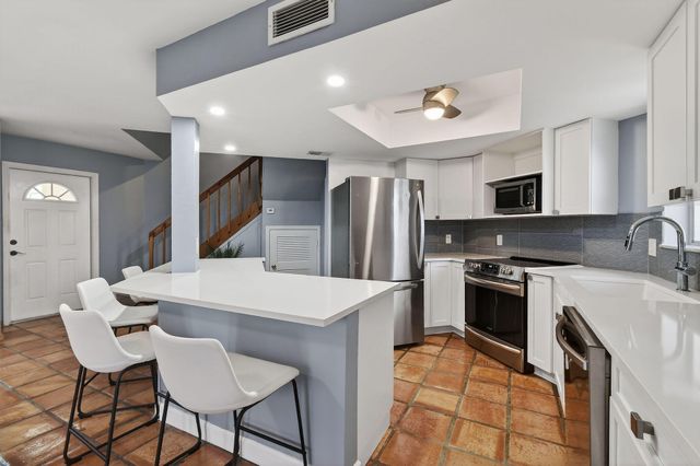 170 Seabreeze Circle, Jupiter, FL 33477