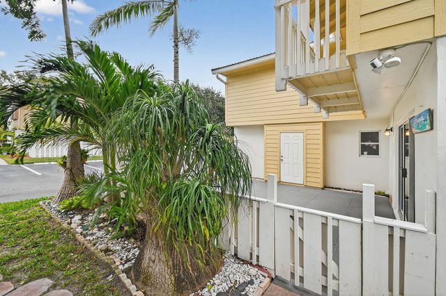 170 Seabreeze Circle, Jupiter, FL 33477