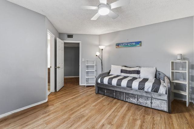 170 Seabreeze Circle, Jupiter, FL 33477