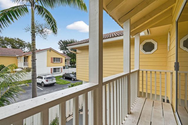 170 Seabreeze Circle, Jupiter, FL 33477