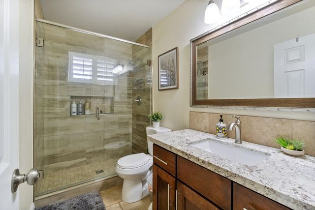 38176 Cardinal Lane, Yokuts Valley, CA 93675