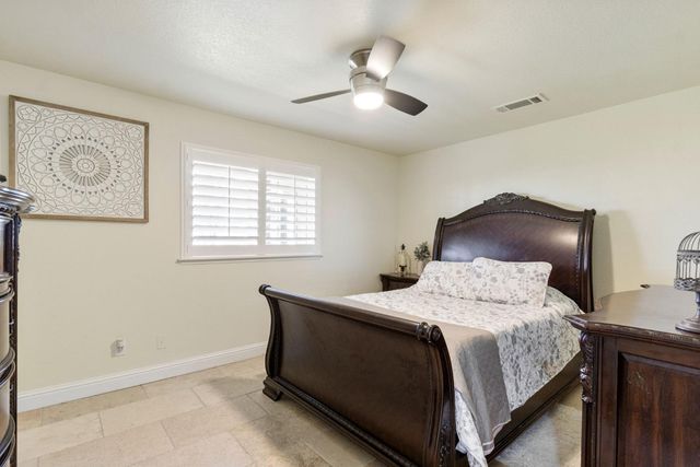 38176 Cardinal Lane, Yokuts Valley, CA 93675