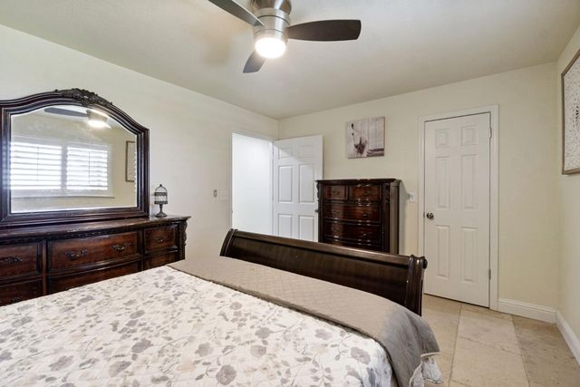 38176 Cardinal Lane, Yokuts Valley, CA 93675