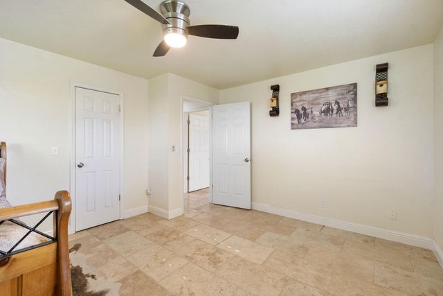 38176 Cardinal Lane, Yokuts Valley, CA 93675