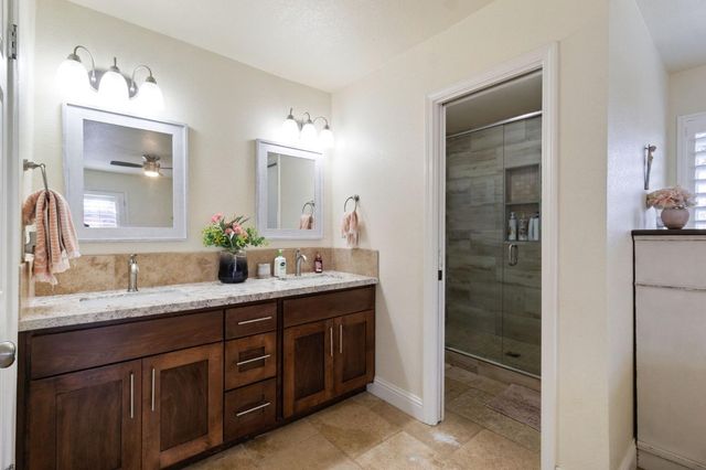 38176 Cardinal Lane, Yokuts Valley, CA 93675