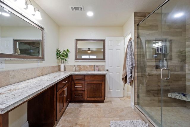 38176 Cardinal Lane, Yokuts Valley, CA 93675