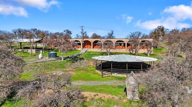 38176 Cardinal Lane, Yokuts Valley, CA 93675