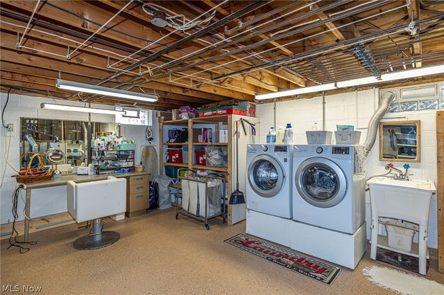 4060 Laurel Road, Brunswick, OH 44212