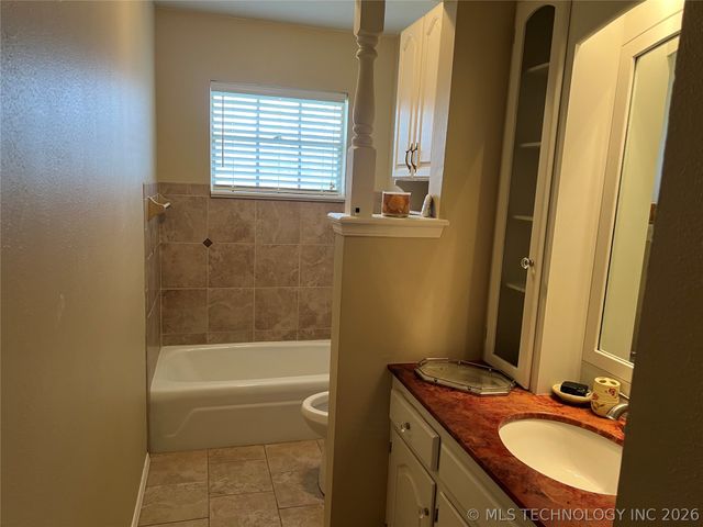 2711 Kingston Street N, Muskogee, OK 74403