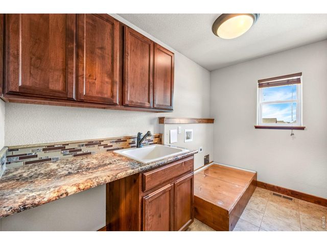 855 Mount Massive St, Berthoud, CO 80513
