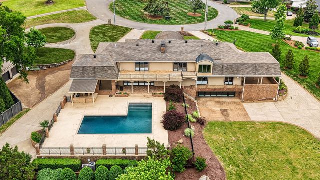 101 Kennett Rd, Old Hickory, TN 37138