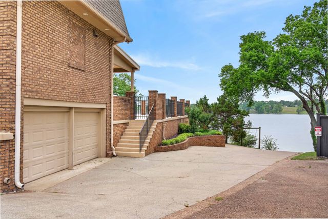 101 Kennett Rd, Old Hickory, TN 37138