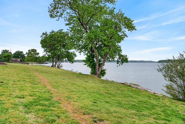 101 Kennett Rd, Old Hickory, TN 37138