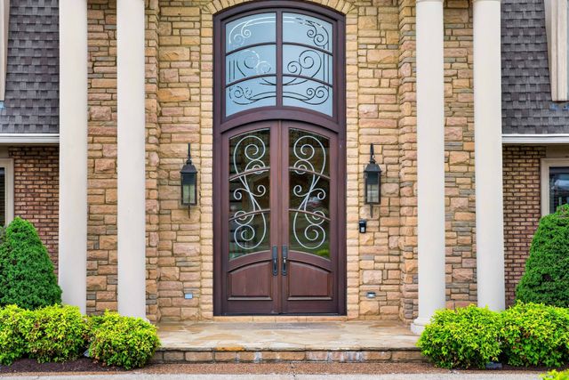 101 Kennett Rd, Old Hickory, TN 37138
