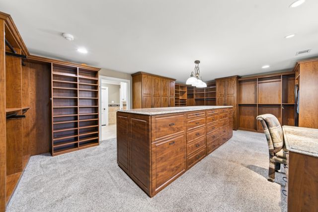 101 Kennett Rd, Old Hickory, TN 37138