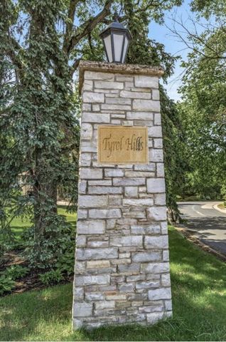 1435 Tyrol Trail, Golden Valley, MN 55416