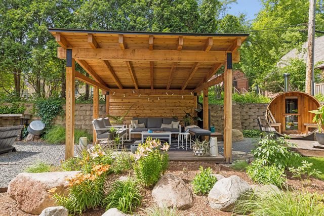 1435 Tyrol Trail, Golden Valley, MN 55416