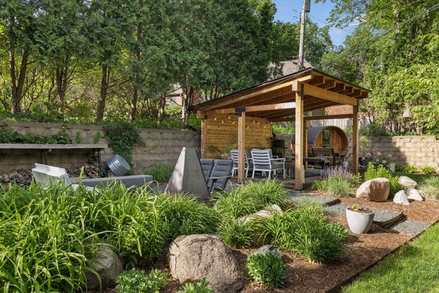 1435 Tyrol Trail, Golden Valley, MN 55416
